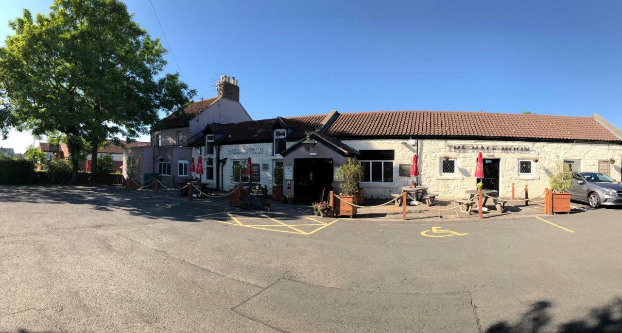 אשינגטון The Half Moon Inn מראה חיצוני תמונה